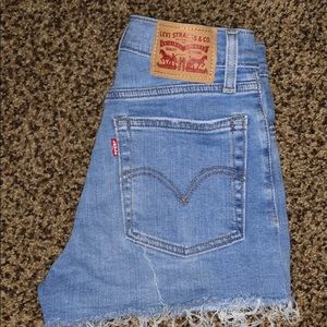 LEVIS HIGH WAISTED SHORTS